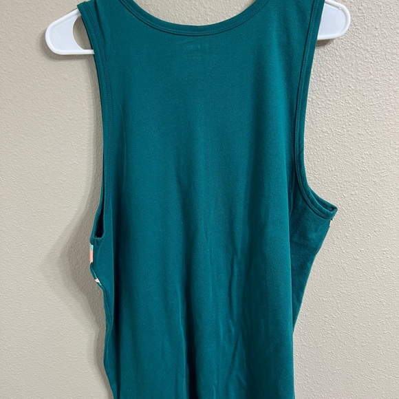 Old Navy Green Tropical Men’s Medium Tank Top - Picture 2 of 3